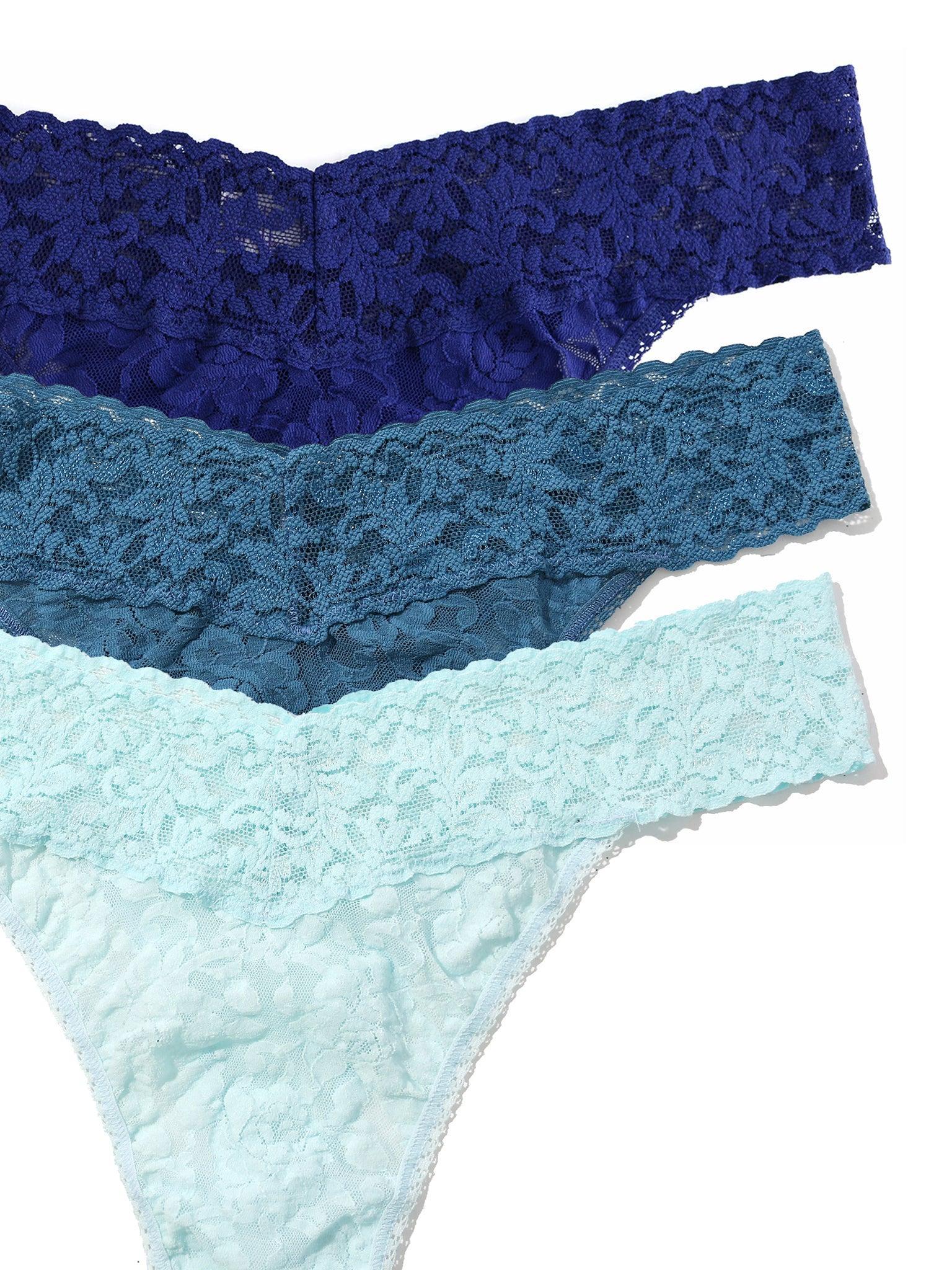 3 Pack Signature Lace® Original Rise Thongs In Printed Box Sale - Image 2