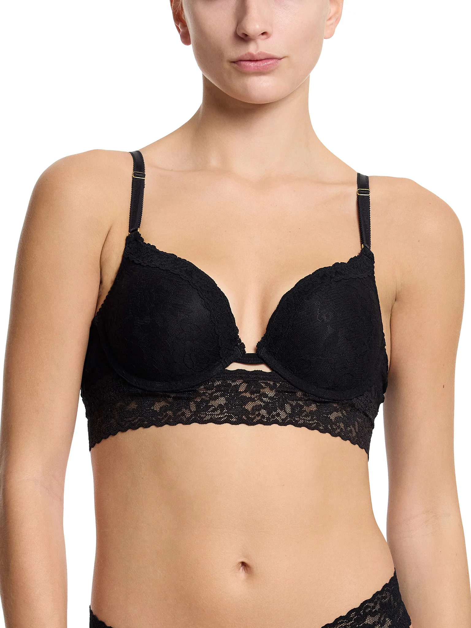 Signature Lace® Plunge Push-Up Bra Black Sale - Image 5