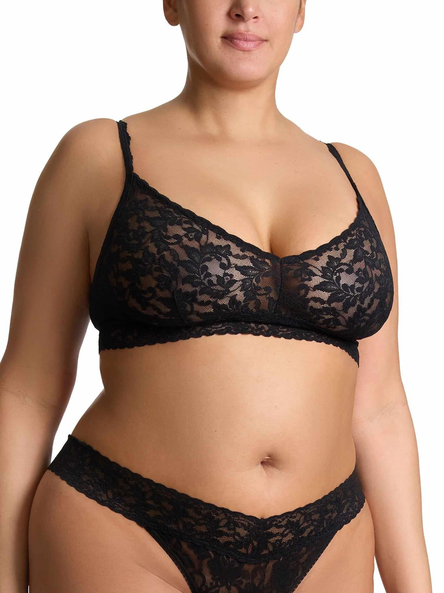 V-Neck Retro Lace Bralette Black - Image 3