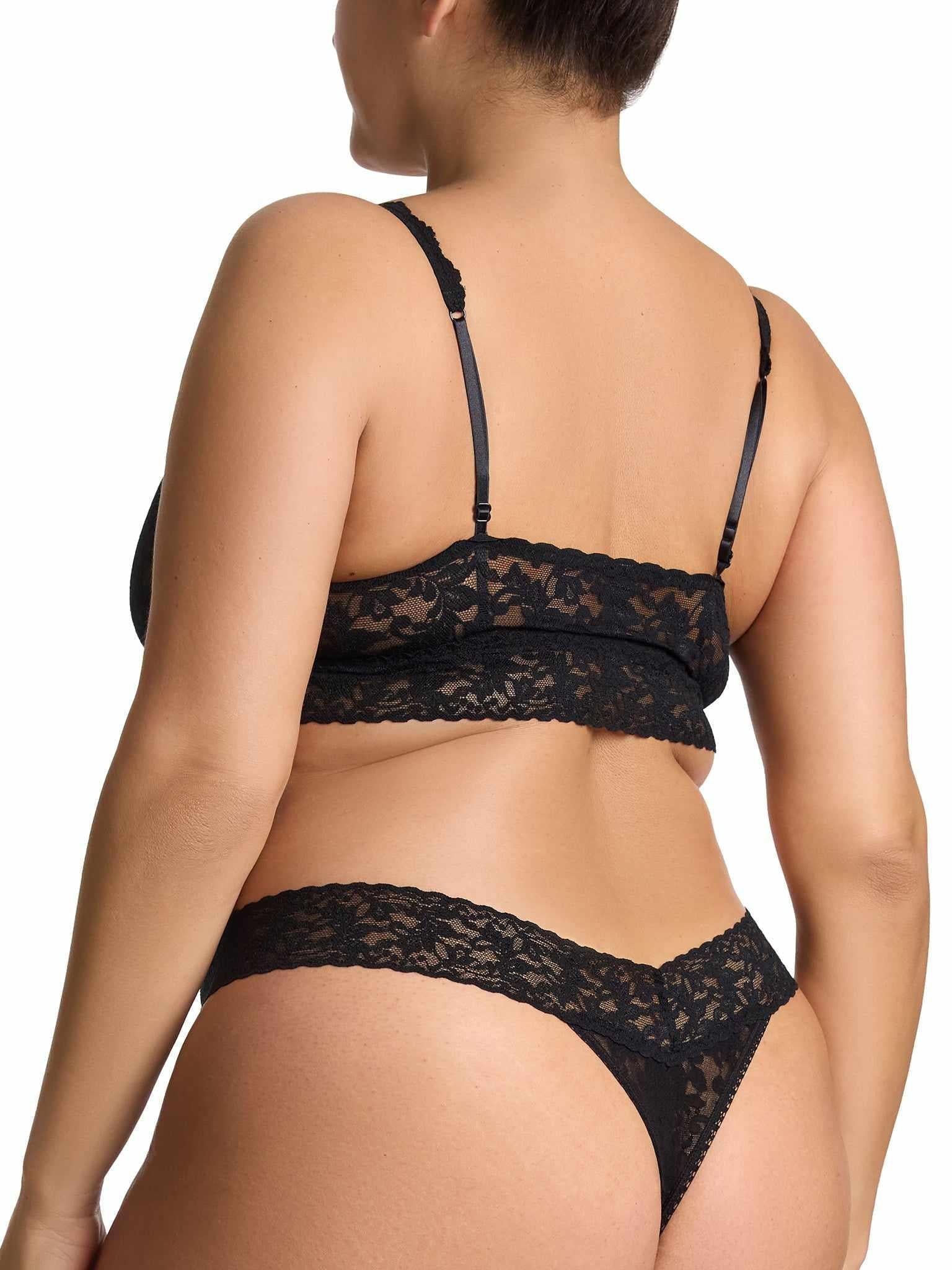 V-Neck Retro Lace Bralette Black - Image 4